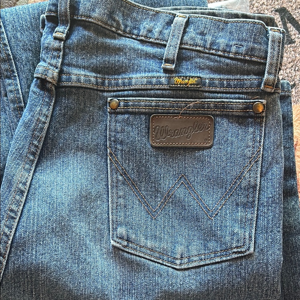 Wrangler Blue Straight Jeans Classic Style